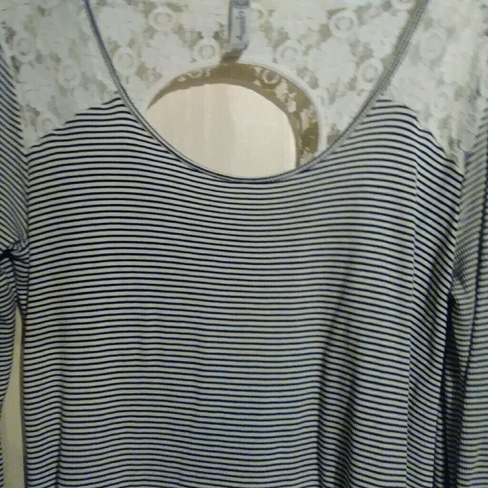 American Rag top - Picture 3 of 3